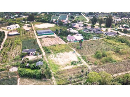 Land 1 rai for sale in Hua hin soi 112 (Thung yao)