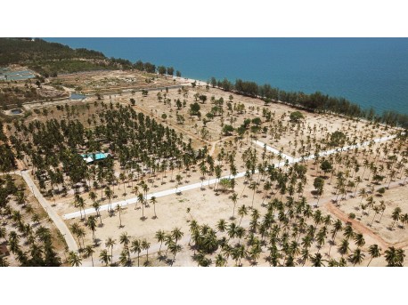 Land 170 t.w. in Thap Sakae beach