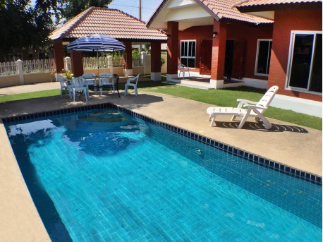 Pool villa 3 bedrooms in Huahin